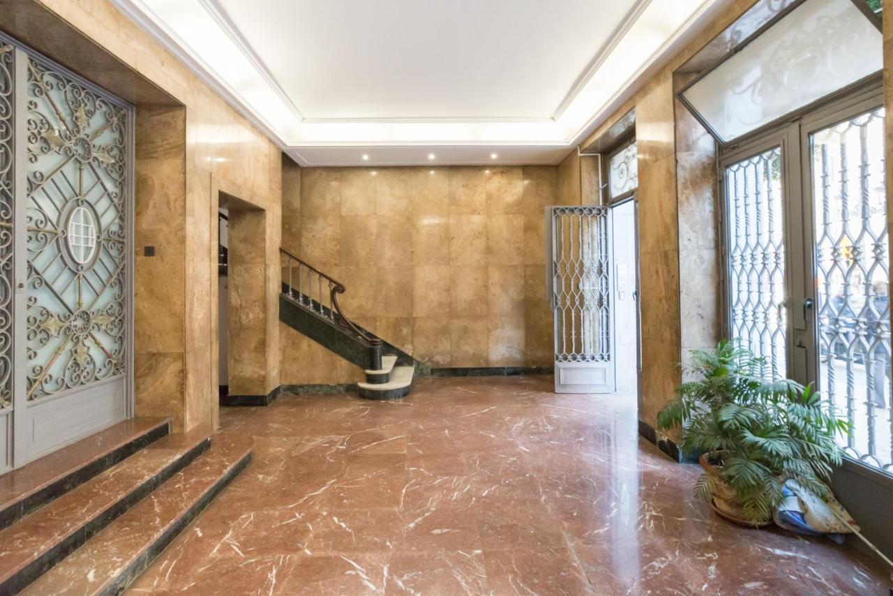 Appartement Urbe10 Atarazanas Premium Loft 4 à Málaga Extérieur photo